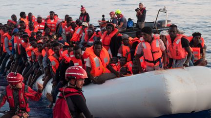 Migrants : les bateaux de sauvetage sont débordés