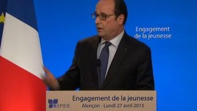 Sept centres de "Service militaire volontaire" seront créés en métropole annonce Hollande 