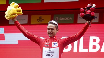 Rudy Molard sur le podium de la 5e étape de la Vuelta, le 24 août 2022. (JAVIER LIZON / EFE)