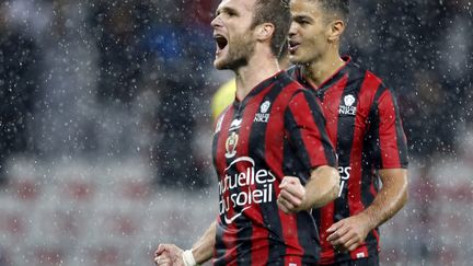 De plus en plus complices, Valère Germain et Hatem Ben Arfa forment l'un des duos les plus performants de la L1. (VALERY HACHE / AFP)