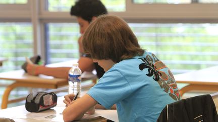 Epreuve du brevet au coll&egrave;ge de Brunstatt (Haut-Rhin). ( MAXPPP)