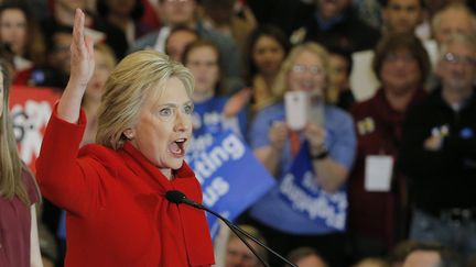 Hillary Clinton, candidate à la présidentielle américaine, à Des Moines pour le caucus de l'Iowa, lundi 1er février 2016. (BRIAN SNYDER / REUTERS)