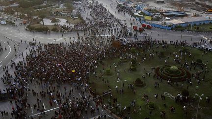 Le 25 janvier 2011, 15.000 Egyptiens, dont 10 à 15% de femmes, gagnent la place pour réclamer le départ du président, au pouvoir depuis trente ans. Les affrontements avec l’armée et la police sont extrêmement violents. Ils ne laissent place à la fête que le 11 février de la même année, quand Hosni Moubarak annonce sa démission. Ce lieu, devenu l’un des principaux symboles de la révolution égyptienne et des printemps arabes, est malheureusement entaché par de nombreux cas d’agressions et de viols de femmes. Le dernier en date remonte au 10 juin 2014, où une étudiante a été agressée sexuellement par un groupe d'hommes pendant les célébrations d'investiture du président Abdel Fattah al-Sissi. (REUTERS / Amr Abdallah Dalsh)