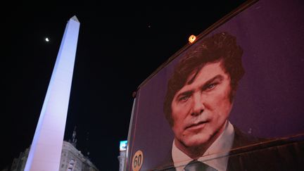 Supporters of Javier Milei celebrated his victory at the Obelisk in Buenos Aires on November 19, 2023. (JUAN MABROMATA / AFP)