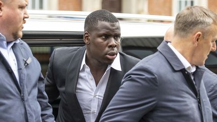 Le défenseur français de football Kurt Zouma arrive au&nbsp;tribunal de&nbsp;Thames Magistrates, à Londres (Royaume-Uni), le 1er juin 2022.&nbsp; (RASID NECATI ASLIM / ANADOLU AGENCY / AFP)