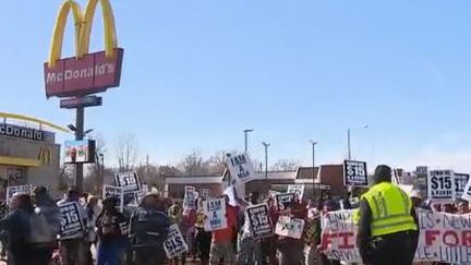 manifestation smic etats unis salaire minimum mac donald s&nbsp; (FRANCE 2)