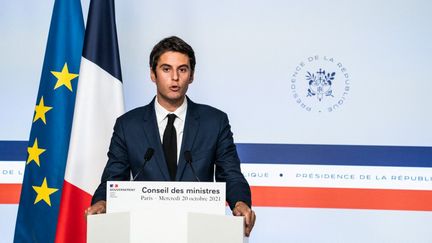 Gabriel Attal à Paris le 20 octobre 2021. (XOSE BOUZAS / HANS LUCAS / AFP)