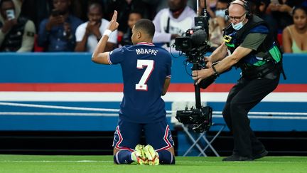 Kylian Mbappé célèbre après son but contre le RB Leipzig en Ligue des champions le 19 octobre 2021. (HERMAN DINGLER / ORANGE PICTURES)