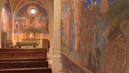 Fresques de Nicolas Greschny dans l'église de Notre-Dame de la Gardelle (N. Bonduelle / France 3 Midi-Pyrénées)