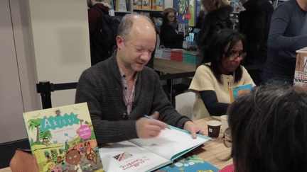 Festival d’Angoulême : à la rencontre de Mathieu Sapin, le reporter de la bande-dessinée (France 2)