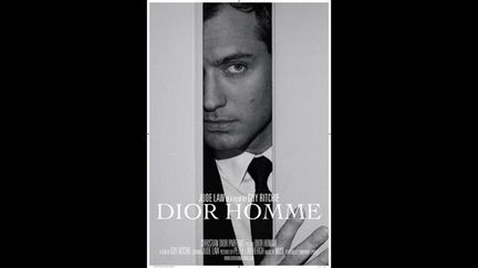 Jude Law pour Dior Homme par Peter Lindbergh, 2011.
 (Peter Lindbergh © Christian Dior Perfumes.)