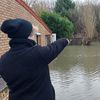 Patricia Charles, habitante de Tilques (Pas-de-Calais), ne peut plus accéder à sa maison, le 5 janvier 2024. (FABIEN MAGNENOU / FRANCEINFO)