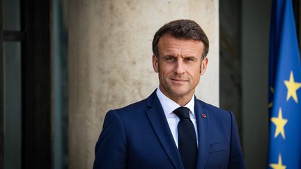 Emmanuel Macron le 23 juin 2023 à l'Elysée. (XOSE BOUZAS / HANS LUCAS / AFP)