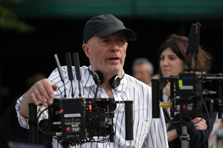 Jacques Audiard on the set of his musical comedy with the narcos, 