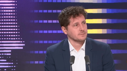 Julien Bayou, député écologiste et juge suppléant à la Cour de justice de la République, invité du 8.30 franceinfo jeudi 30 novembre 2023. (FRANCEINFO)