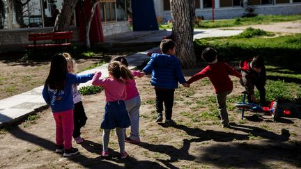 A l'augmentation de l'allocation destinée à la garde d'enfant s'ajouteront&nbsp;notamment "des mesures autour du complément familial majoré". (ALKIS KONSTANTINIDIS / X03368)