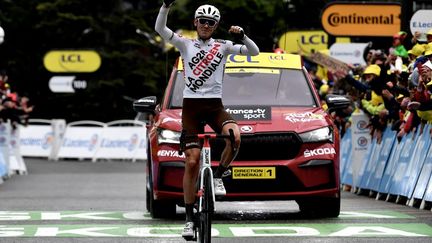 L'Australien Ben O'Connor (AG2 Citroën) s'impose en solitaire à Tignes, dimanche 4 juillet 2021. (PHILIPPE LOPEZ / AFP)