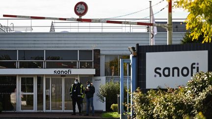 Le site de Sanofi à Lisieux (Calvados), le 11 octobre 2024. (LOU BENOIST / AFP)