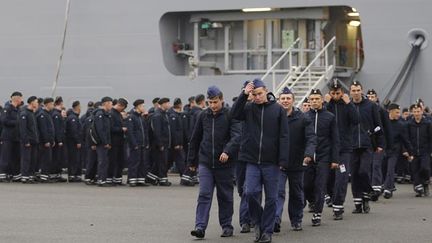 &nbsp; (Les 400 marins russes étaient arrivés à Saint-Nazaire fin juin © Reuters-Stephane Mahe)