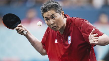 La parapongiste Thu Kamkasomphou lors de la compétition de double mixte aux Jeux paralympiques de Paris, le 29 août 2024. (CURUTCHET VINCENT / AFP)