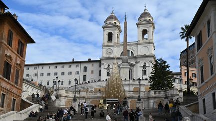 La Sainte-Trinité-des-Monts, à Rome (Italie), le 24 novembre 2022. L'église fait partie des édifices religieux gérés par les "Pieux établissements". (RICHARD VILLALON / MAXPPP)