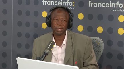 Bernard Bassama, séropositif depuis plus de 20 ans, témoigne sur franceinfo, le 19 septembre 2018. (RADIO FRANCE / FRANCE INFO)