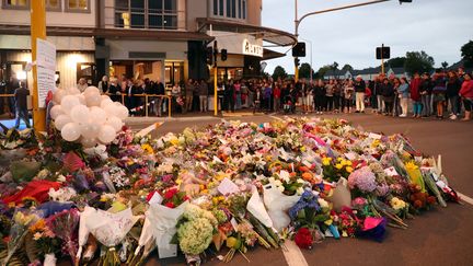 Des hommages rendus à Christchurch (Nouvelle Zelande) après l'attentat qui a fait 51 morts et 49 blessés, le 15 mars 2019. (MICHAEL BRADLEY / AFP)