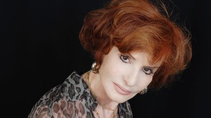 Vénus Khoury-Ghata
 (Catherine Helie)