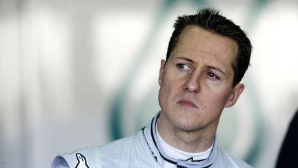 L'ancien pilote de Formule 1 Michael Schumacher, le 3 f&eacute;vrier 2010 &agrave; Cheste (Espagne). (JOSE JORDAN / AFP)