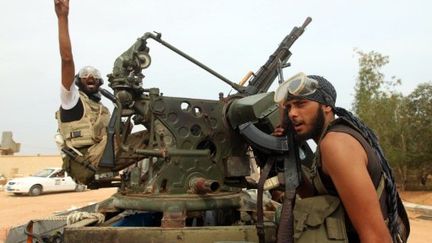 Le secrétaire général de l'Otan s'est dit inquiet de la gestion des armes de l'ancien régime. (AHMAD AL-RUBAYE / AFP)