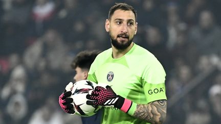 Le joueur du PSG Gianluigi Donnarumma a été victime d'un violent cambriolage dans la nuit du 20 au 21 juillet. (STEPHANE DE SAKUTIN / AFP)