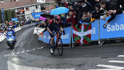 Carlos Rodriguez lors de la 5e étape du Tour du Pays basque, le 8 avril 2022. (ALVARO BARRIENTOS/AP/SIPA / SIPA)