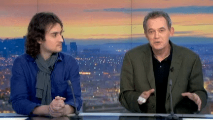 Les anciens otages Edouard Elias et Didier Fran&ccedil;ois ont livr&eacute; leur t&eacute;moignage au 20 heures de France 2, lundi 21 avril 2014. (FRANCETV 2 / FRANCETV INFO)