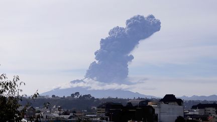 Chili : nouvelle éruption du volcan Calbuco qui crache fumée et cendres