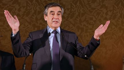 François Fillon à la Maison de la Chimie, à Paris, le 22 novembre. (ALFONSO JIMENEZ/SHUTTER/SIPA / REX)