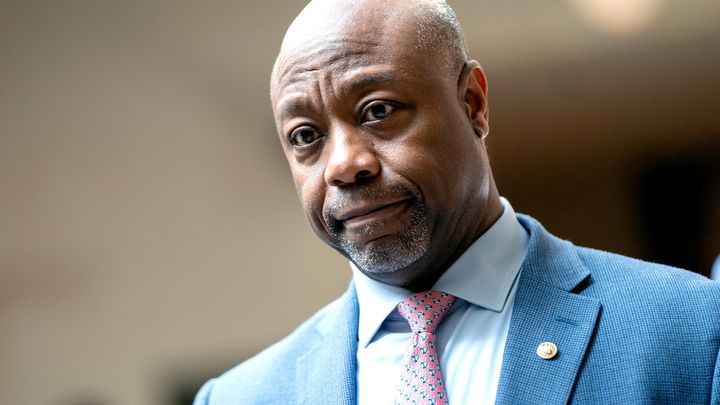 Tim Scott, le 19 avril 2023 à Washington DC (Etats-Unis). (STEFANI REYNOLDS / AFP)