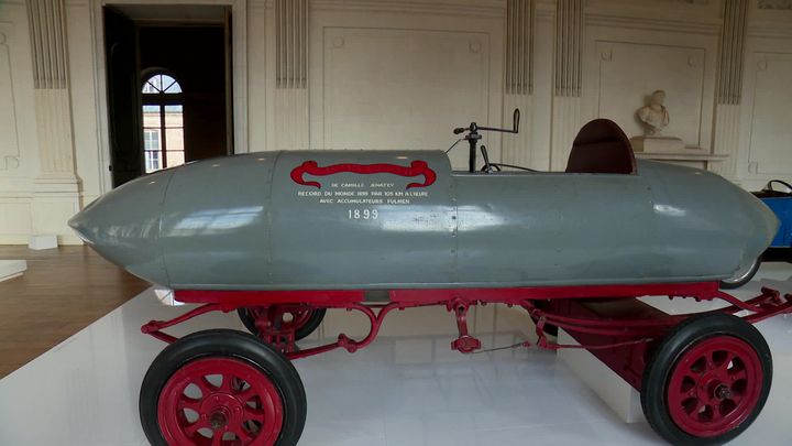 La "Camille&nbsp;Jenatzy" franchira la barrière des 100km/h en 1899 (F. Levasseur / France 3 Picardie)