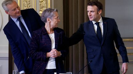 Le président de la République Emmanuel Macron recevra lundi 27 mars à midi la Première ministre Elisabeth Borne (GONZALO FUENTES / POOL)