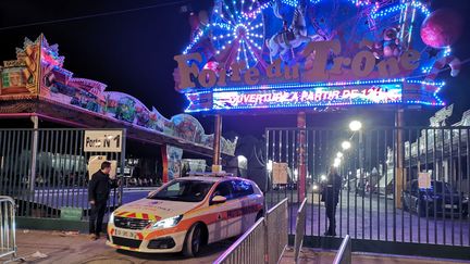 L'entrée de la Foire du Trône, à Paris. (THIBAULT DELMARLE / RADIO FRANCE)