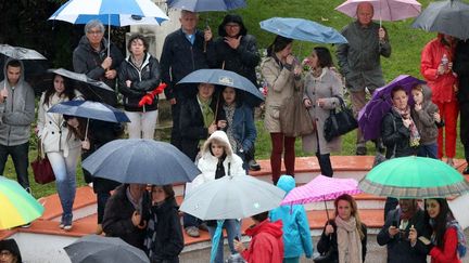 Des passants sur la Croisette, &agrave; Cannes (Alpes-Maritimes), samedi 18 mai 2013.&nbsp; (LOIC VENANCE / AFP)