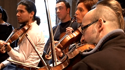 Un orchestre qui donne une chance aux jeunes musiciens venus de toute l'Europe.
 (France 3 / Culturebox)