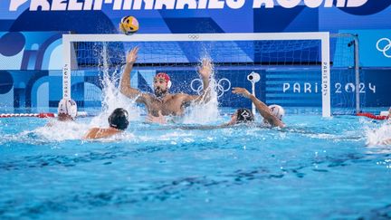 La victoire sur le fil de l'équipe de France de water-polo face au Japon aux JO de Paris 2024
