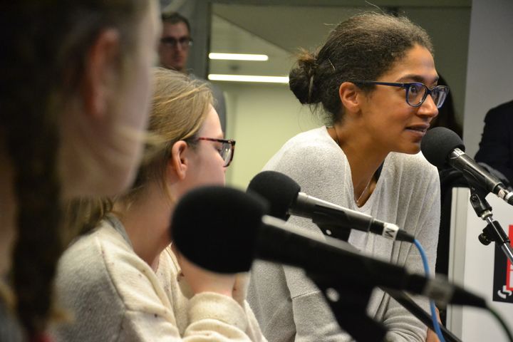 A cette occasion, les enfants ont pu découvrir les différents métiers de la radio : journaliste, technicien,... (Estelle FAURE / FRANCEINFO)