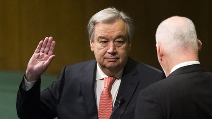 Antonio Guterres, Secrétaire général de l'ONU, le 12 décembre 2016 à New York. (EDUARDO MUNOZ ALVAREZ / AFP)