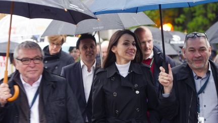 La ministre de la Culture au côté du directeur du festival Daniel Collling (à gauche)
 (AFP / ALAIN JOCARD)