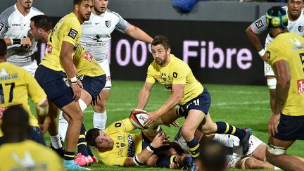 Clermont fait son entrée en Champions Cup face à Ospreys.  (REMY GABALDA / AFP)