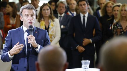 Emmanuel Macron, le 1er septembre 2023, à Orange (Vaucluse). (LUDOVIC MARIN / AFP)