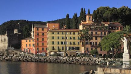 Un château et de beaux bâtiments en Ligurie, dans le nord-ouest de l'Italie (16/5/2012)
 (Tibor Bognar / Photononstop / AFP)