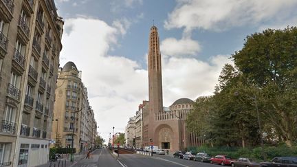 L'&eacute;glise Sainte-Odile, dans le 17e arrondissement de Paris, a &eacute;t&eacute; profan&eacute;e par un individu le 4 janvier 2014. (GOOGLE STREET VIEW)