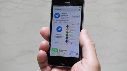 L'application Telegram est une messagerie instantanée sécurisée utilisée par des politiques. (CHRISTOPHE ARCHAMBAULT / AFP)